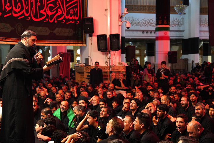 مقتل خوانی ظهر عاشورا در حرم مطهر بانوی کرامت