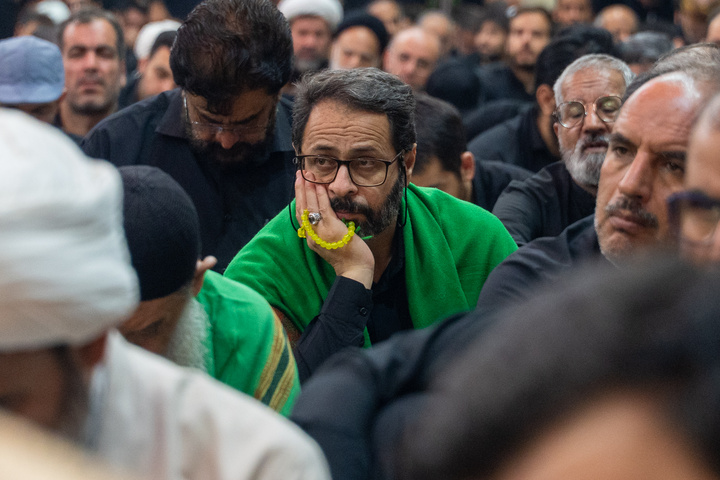 عزاداری زائران حرم حضرت معصومه (س) در شام غریبان امام حسین (ع)