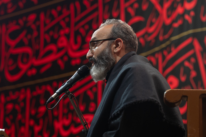 عزاداری زائران حرم حضرت معصومه (س) در شام غریبان امام حسین (ع)