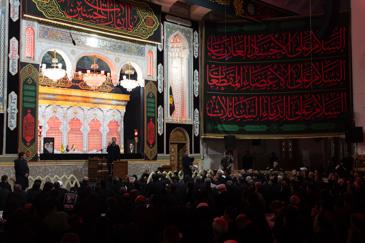 عزاداری زائران حرم حضرت معصومه (س) در شام غریبان امام حسین (ع)