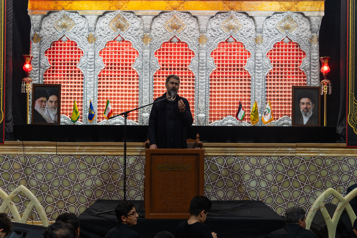 عزاداری زائران حرم حضرت معصومه (س) در شام غریبان امام حسین (ع)
