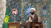 اگر کسی آمریکا را ابرقدرت بداند توحیدش ضعیف است