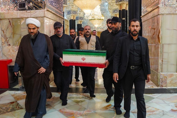 تشییع پیکر خانواده رهبر شهید در حرم امیرالمؤمنین(علیه السلام)