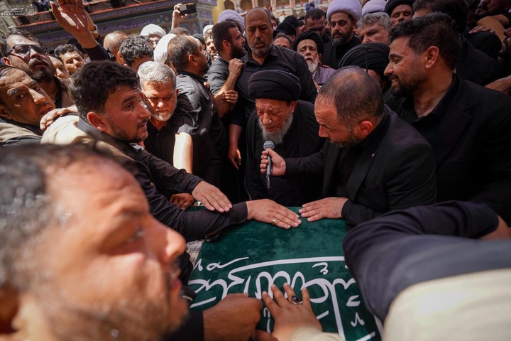 وداع عاشقان با پیکر مطهر رهبر شهید انقلاب در حریم علوی