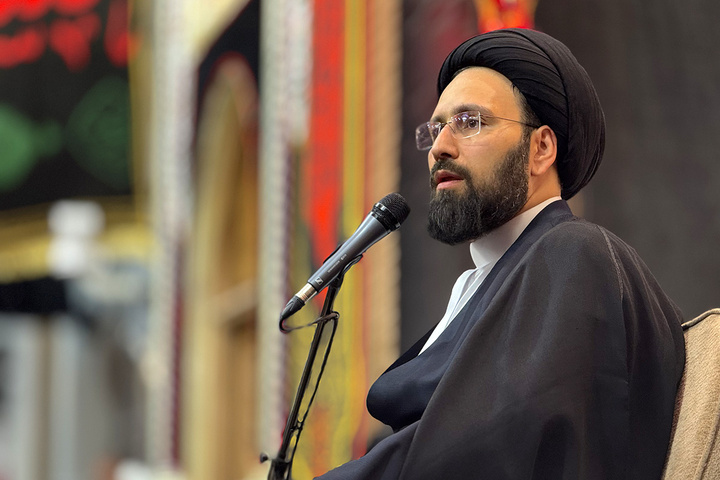بزرگداشت حضرت آیت الله العظمی امام خامنه‌ای شهید در حرم حضرت معصومه (س)
