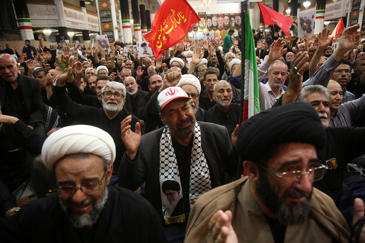 بزرگداشت حضرت آیت الله العظمی امام خامنه‌ای شهید در حرم حضرت معصومه (س)