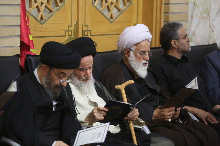 بزرگداشت رهبر شهید انقلاب از سوی قوای سه‌گانه در حرم بانوی کرامت