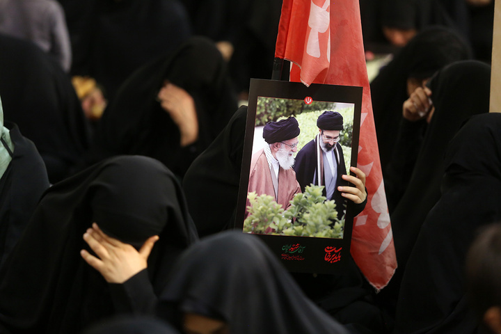 بزرگداشت رهبر شهید انقلاب از سوی قوای سه‌گانه در حرم بانوی کرامت