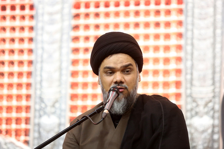 بزرگداشت رهبر شهید انقلاب از سوی قوای سه‌گانه در حرم بانوی کرامت