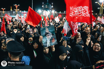 فریاد خونخواهی یاران رهبر شهید (ره) در حرم مطهر رضوی طنین انداز شد