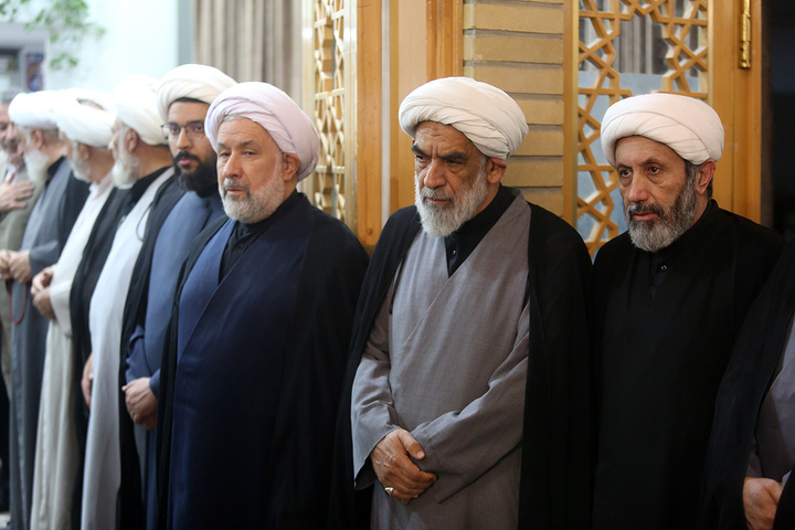 بزرگداشت آقای شهید ایران از سوی نهادهای بین المللی قم در حرم بانوی کرامت