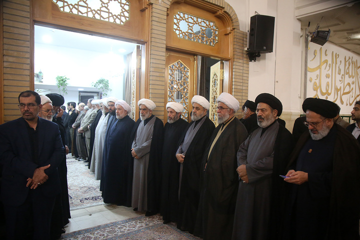 بزرگداشت آقای شهید ایران از سوی نهادهای بین المللی قم در حرم بانوی کرامت