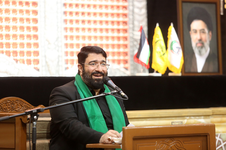 بزرگداشت رهبر شهید از سوی آیت‌الله سبحانی در حرم بانوی کرامت