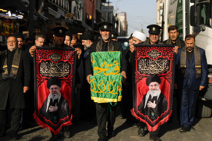 تشرف کاروان خدام حرم امام رضا علیه‌السلام به حرم امامین کاظمین