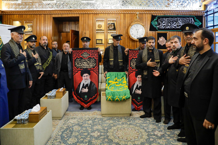 تشرف کاروان خدام حرم امام رضا علیه‌السلام به حرم امامین کاظمین