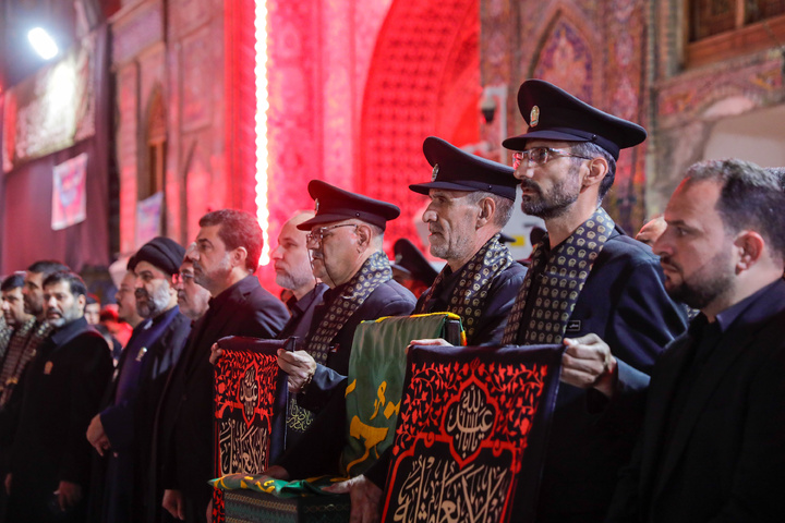 تشرف کاروان خدام حرم امام رضا علیه‌السلام به حرم امامین کاظمین