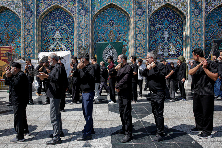 حرم مطهر رضوی در روز شهادت پیامبر اکرم و امام حسن مجتبی علیهم‌السلام