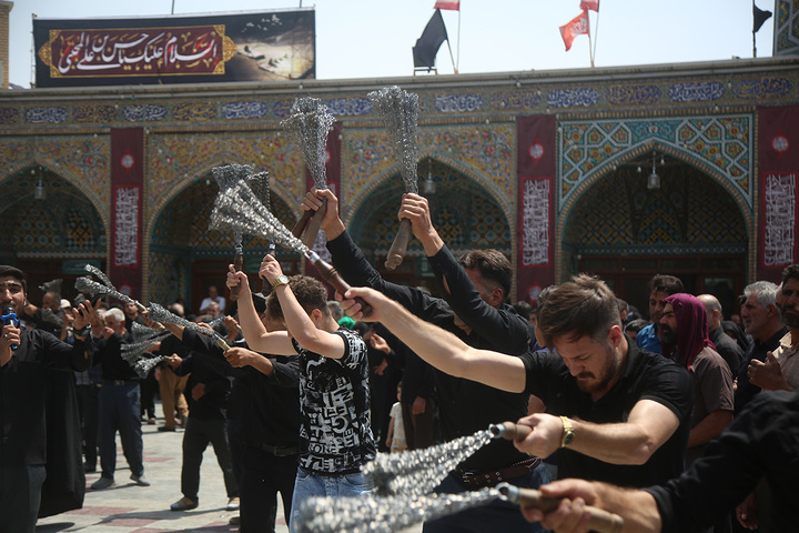 عزاداری هیئات مذهبی در سوگ پیامبر اعظم(ص) و امام حسن مجتبی(ع) در حرم بانوی کرامت