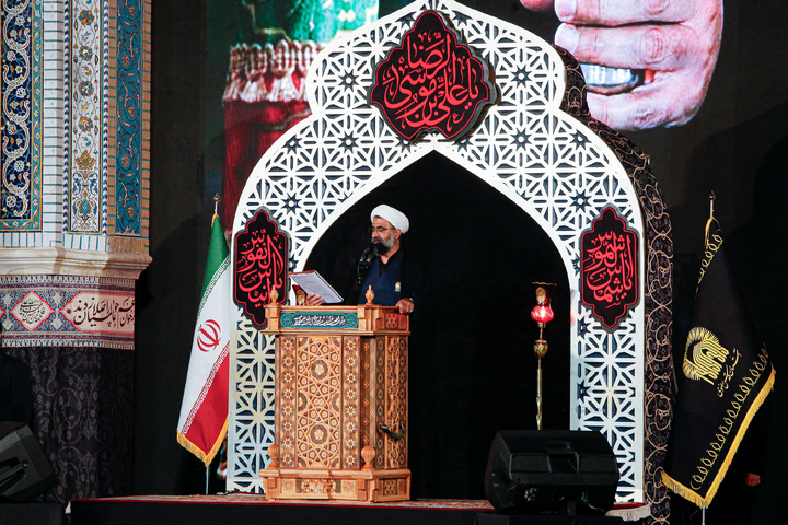 آیین خطبه‌خوانی شب شهادت امام رضا علیه‌السلام در حرم مطهر رضوی