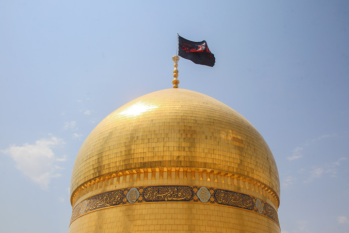 پرچم گنبد منور بانوی کرامت سبز شد
