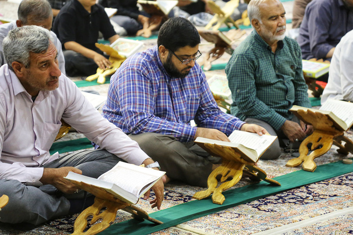 نخستین کرسی تلاوت فاطمی ماه ربیع‌الاول در حرم بانوی کرامت برگزار شد