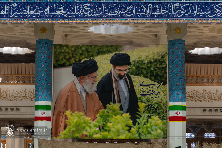 حرم بانوی کرامت غرق در یاد و نام رهبر شهید انقلاب شد