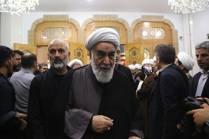 اربعین آقای شهید ایران در حرم بانوی کرامت