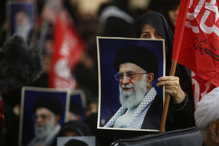 اربعین آقای شهید ایران در حرم بانوی کرامت