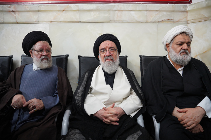 سنگ تمام مردم قم در بزرگداشت چهلمین روز تدفین آقای شهید ایران