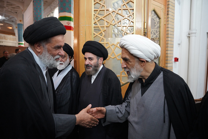 سنگ تمام مردم قم در بزرگداشت چهلمین روز تدفین آقای شهید ایران
