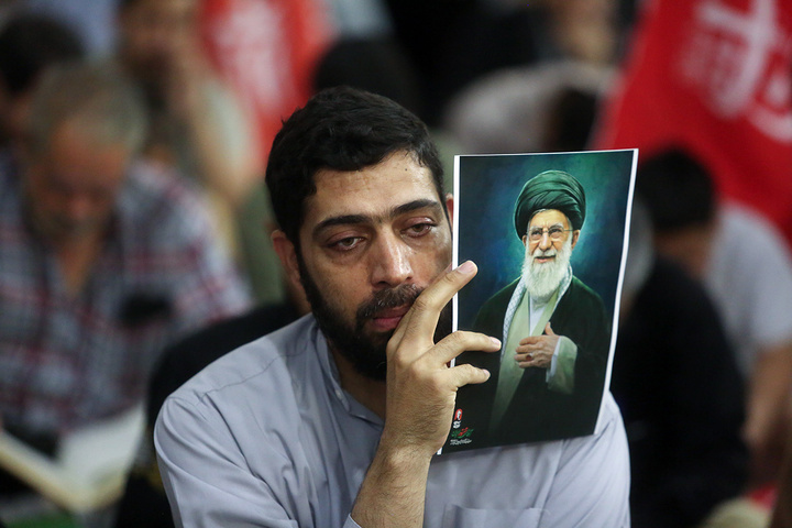 سنگ تمام مردم قم در بزرگداشت چهلمین روز تدفین آقای شهید ایران