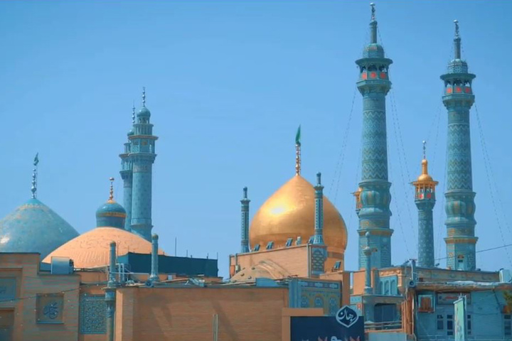 جلوه‌هایی از حرم بانوی کرامت در هفته وحدت