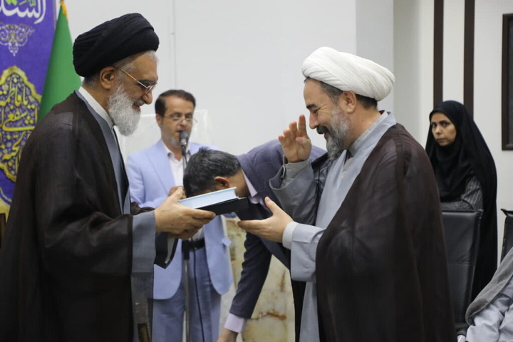 قم در نشر معارف اهل‌بیت(ع) و تمدن‌سازی اسلامی رسالتی جهانی دارد