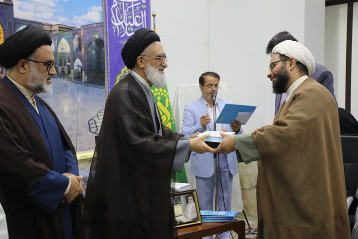 قم در نشر معارف اهل‌بیت(ع) و تمدن‌سازی اسلامی رسالتی جهانی دارد