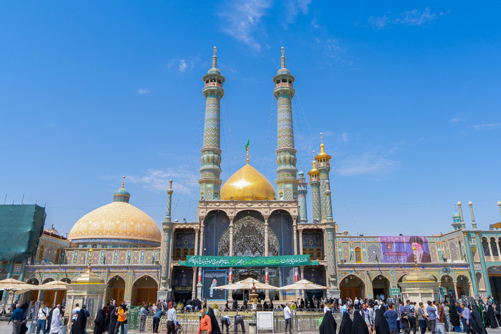 حرم حضرت معصومه (س) در روز میلاد پیامبر مهربانی
