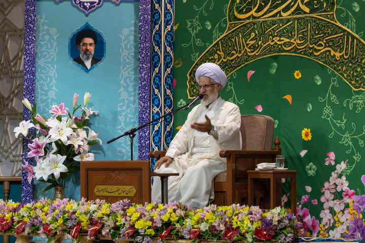 حرم حضرت معصومه (س) در روز میلاد پیامبر مهربانی