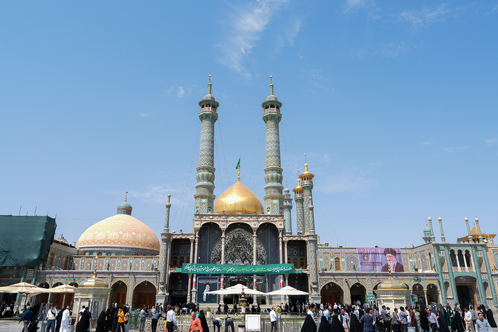 حرم حضرت معصومه (س) در روز میلاد پیامبر مهربانی
