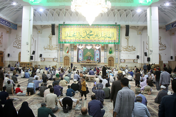 جشن سالروز میلاد پیامبر(ص) و امام صادق(ع) در حرم کریمه اهل بیت