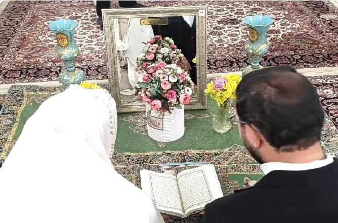 ۹۱۱ زوج جوان زیر سایه امام رضا (ع) راهی خانه بخت شدند
