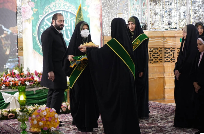 ۴۰۰ دختر نوجوان پای سفره «خدمت فرشتگان در بهشت»
