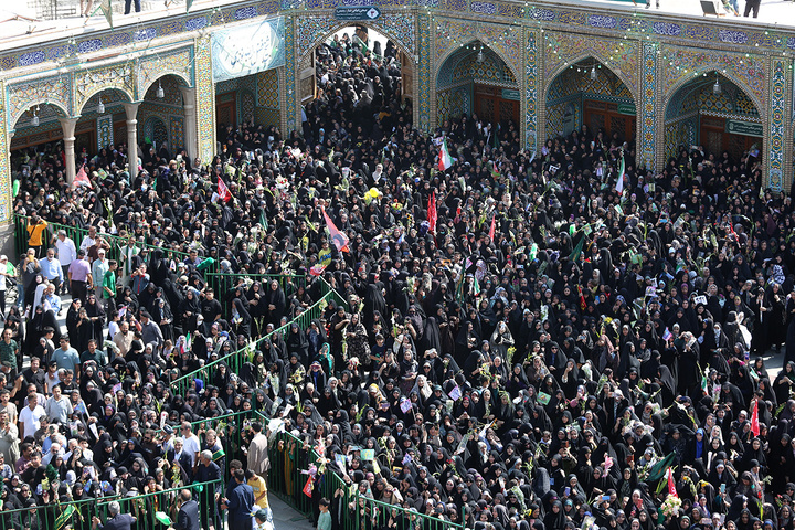 استقبال باشکوه اهالی دیار اهل بیت(ع) از کاروان نمادین ورود بانوی کرامت به قم