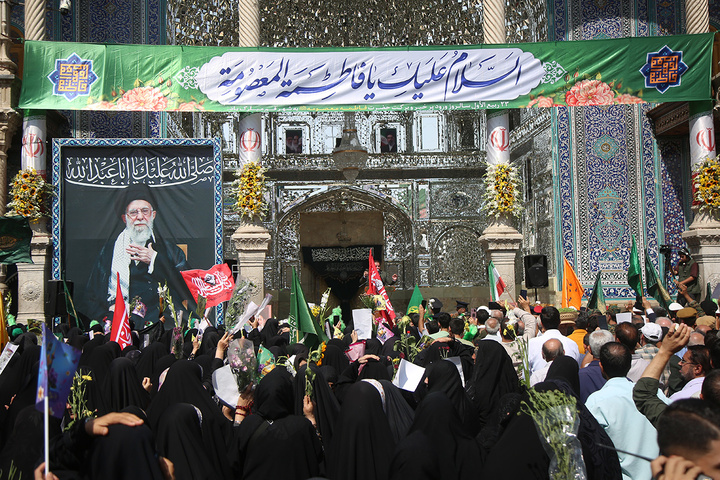 استقبال باشکوه اهالی دیار اهل بیت(ع) از کاروان نمادین ورود بانوی کرامت به قم
