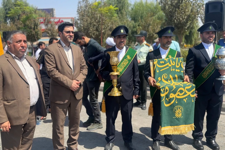 استقبال سفیران کریمه اهل بیت(س) از مسافران قم در سالروز ورود بانوی کرامت به این شهر