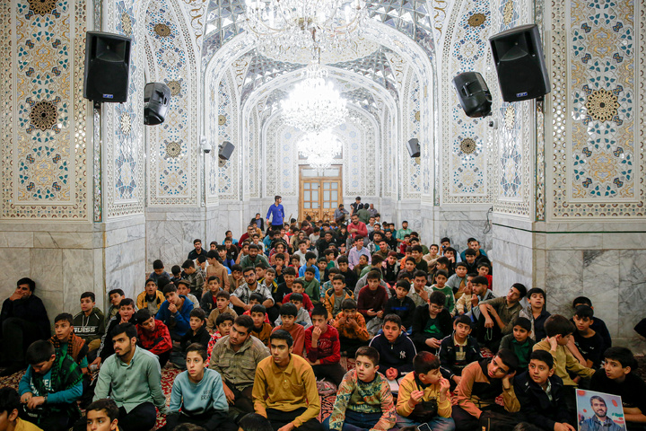 تشرف جمعی از بسیجیان شهرستان جهرم به حرم مطهر رضوی