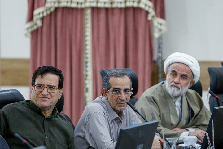 نشست علمی «نشانه‌شناسی مفهوم زیارت با تکیه بر زیارت جامعه کبیره»