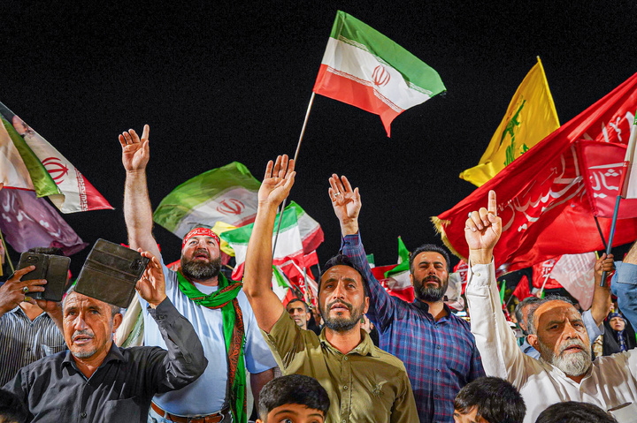 اجتماع مردمی میدان دکتر شریعتی