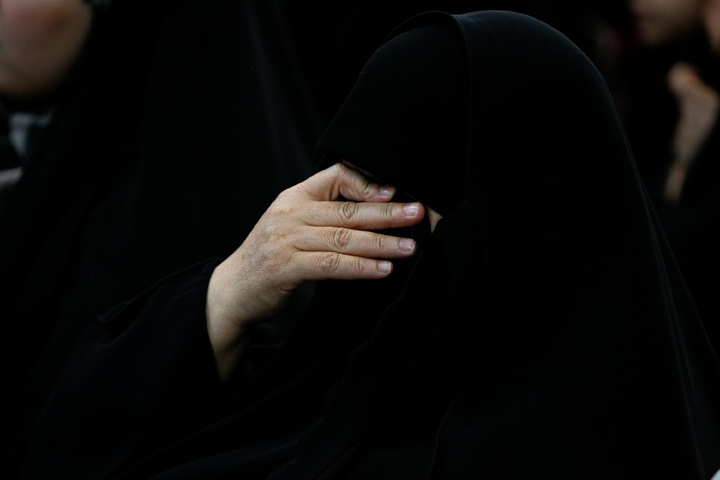 تشرف دانش‌آموزان عراقی به حرم مطهر رضوی