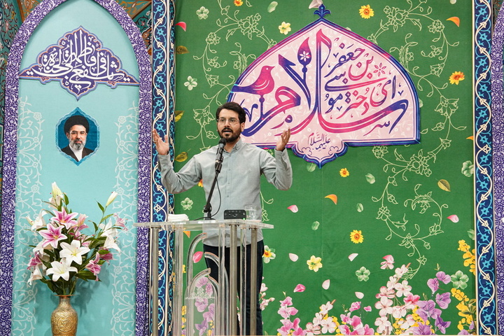 هنرنمایی شاعران به مناسبت ورود کریمه اهل‌بیت(س)به قم