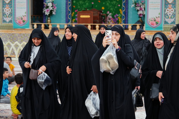 بانوان مسئول عراقی در حرم بانوی کرامت