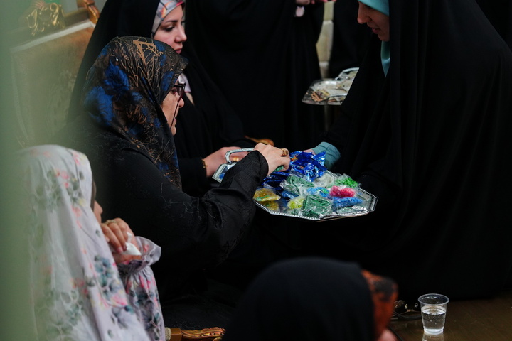 بانوان مسئول عراقی در حرم بانوی کرامت